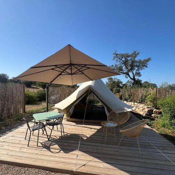 Le Tipi, hotel in Lecci