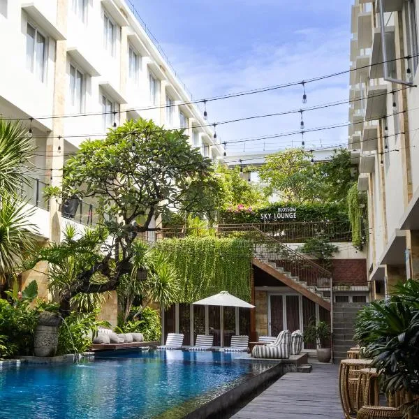 Crystalkuta Hotel - Bali, hotel in Kuta