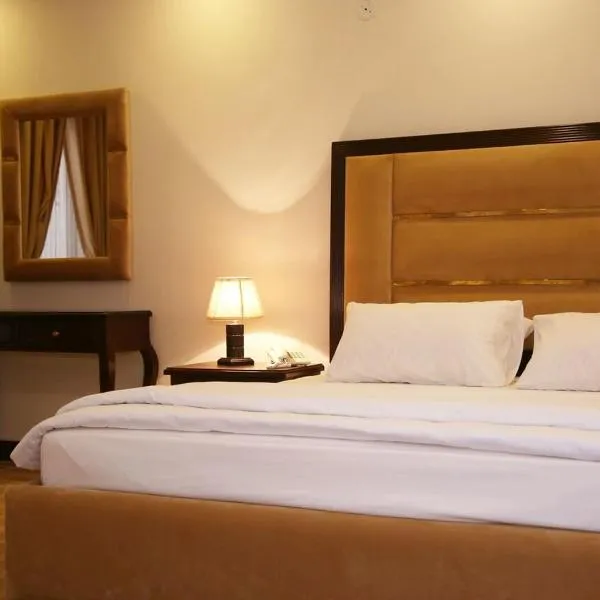 Rehman Suites, hotel a Lahore