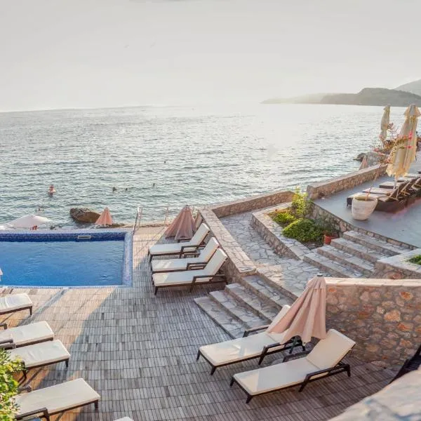 Love Live Hotel, hotel in Sutomore