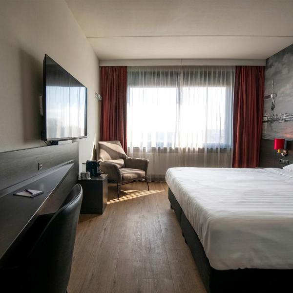 Bastion Hotel Rotterdam Alexander, Роттердам