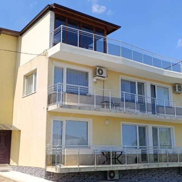 Къща за гости ,,Лозница ГТ'', hotel in Varna City