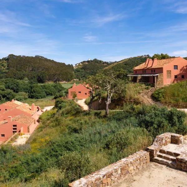 Vale Palheiro Earth Resort, hotel in Aljezur