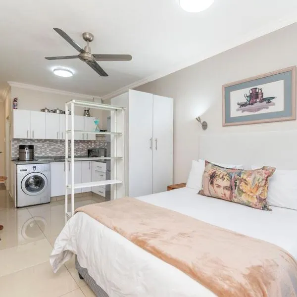 Heart of CapeTown City Studio - Within 5mins walk to V&A or CTICC, hotel in Cape Town
