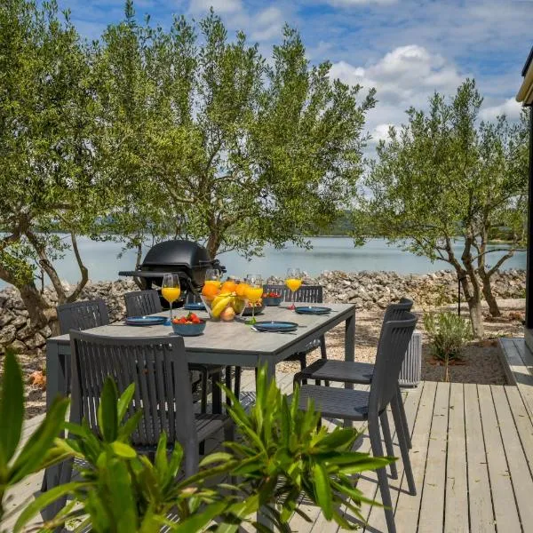 TheBeachVilla 1, hotel v destinaci Tisno