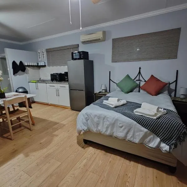 Cosy Apartment, Hotel in Potchefstroom