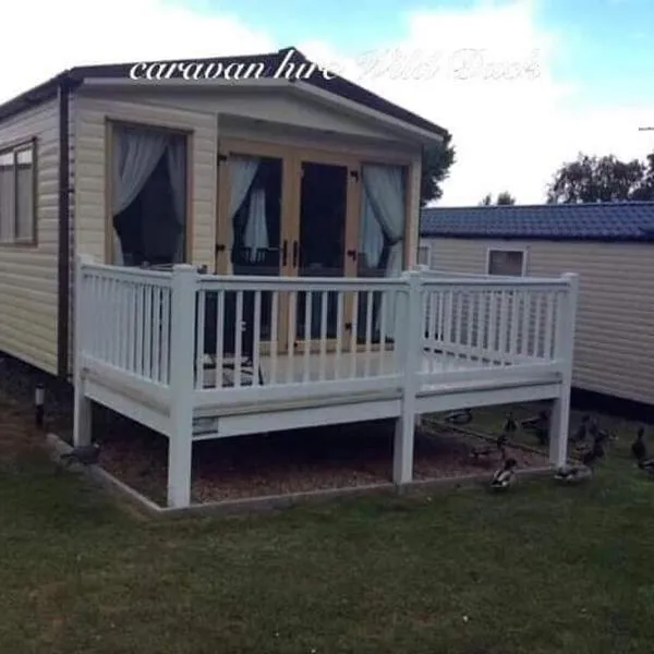Beautiful caravan Haven wild duck belton norfolk, hotel v destinaci Belton