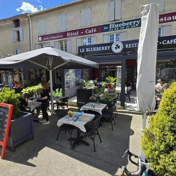 Hôtel-Restaurant Le Blueberry, hotel i Malaucène