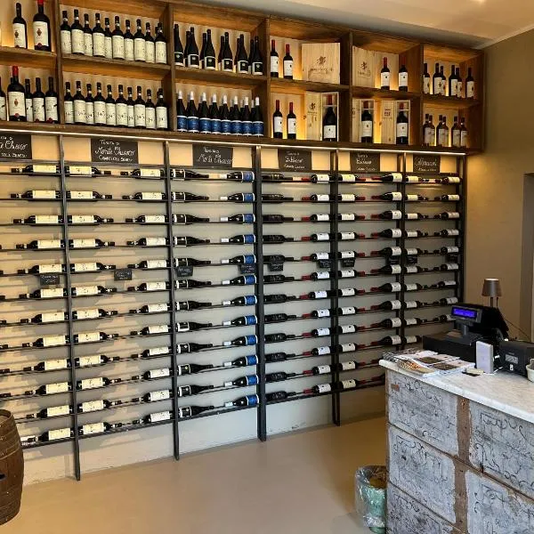 Rooms and Wine al Castello, hotel v destinaci Monteriggioni