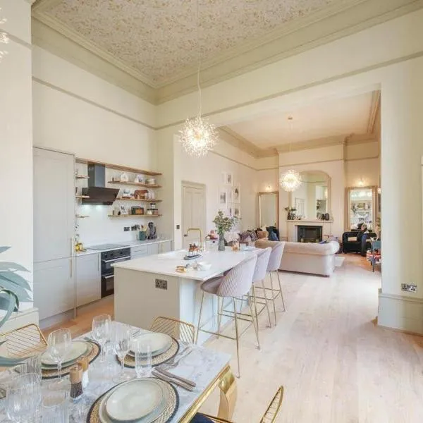 The Sovereign suite apartment at The Bank of England，位于布里斯托的酒店