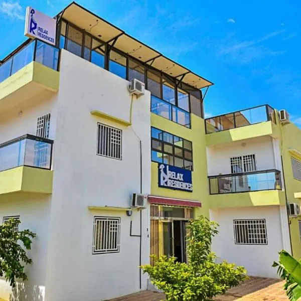 RELAX RESIDENCES Aéroport AIBD, khách sạn ở Toulé