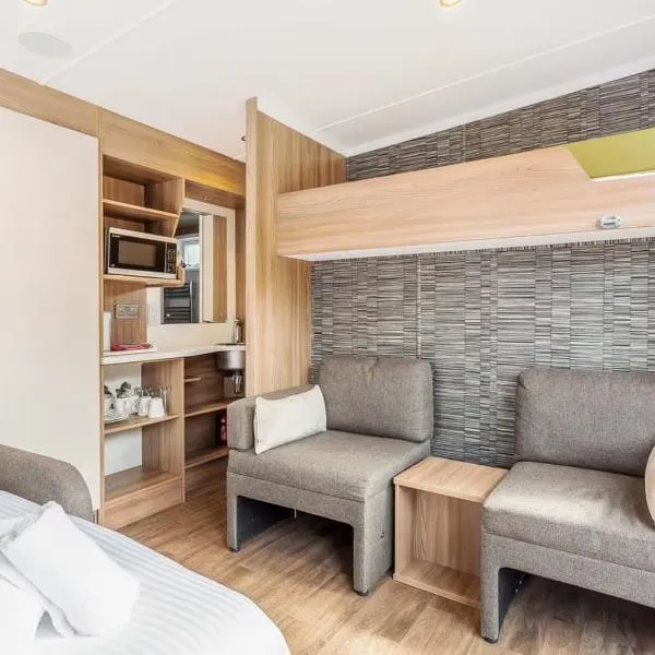 Loch Ness Highland Resort Micro Lodges - Pet Friendly、フォート・オーガスタスのホテル