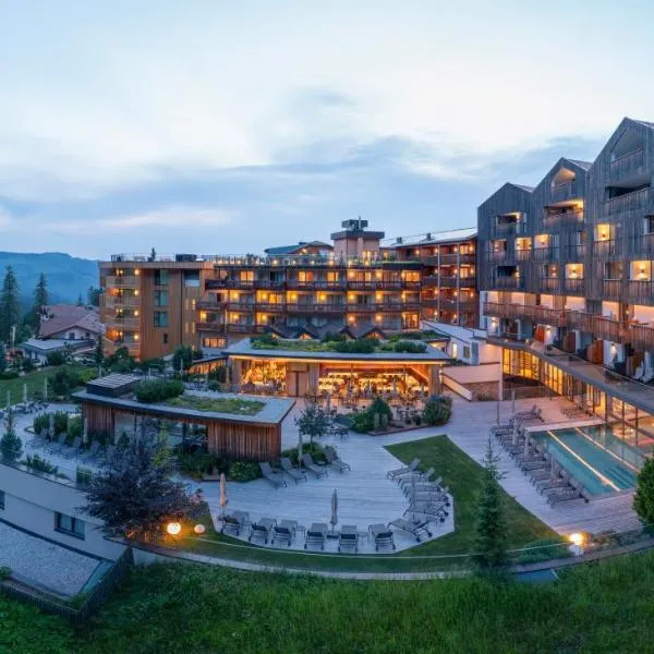 Hotel Cristal, hotell i Obereggen