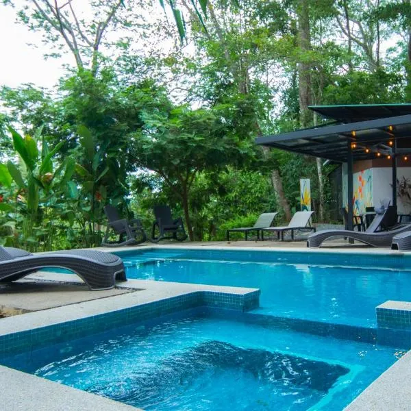 Selva Color - Forest & Beach EcoLodge, hotel in Quebrada Ganado