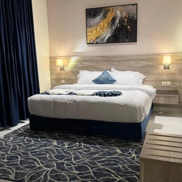 شقق تولين الذهبية المخدومة, hôtel à Al Baha