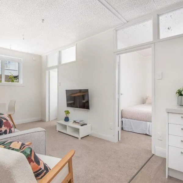 Charming Roslyn Home, hotel v destinaci Dunedin