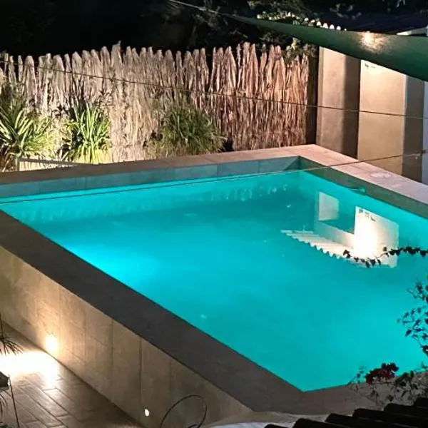 Costa azul para 15 personas, Hotel in Sonsonate