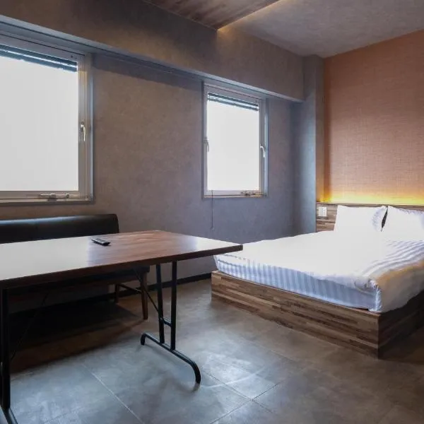 Pin pon hotel & cabin Tokuyama Ekimae - Vacation STAY 86387v, ξενοδοχείο σε Shunan