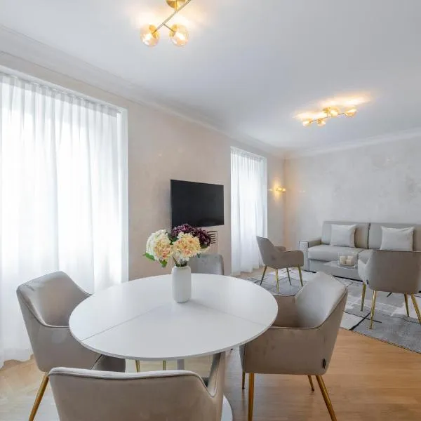 Milan Royal Suites - Centro Brera, hotel in Milan