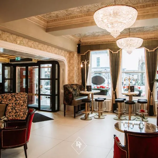 Westenra Arms Hotel, hotel v destinaci Monaghan