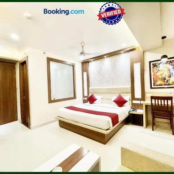 HOTEL # K # P Near Sea Beach - Jagannath temple - Restaurant - Parking - wifi and Lift Facilities - Fully Air Conditioning Hotel - A Top Rated Hotel in Puri - BREAKFAST INCLUDED, hotel a Puri