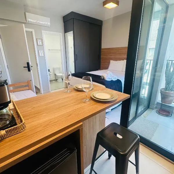 Studio no coração da Vila Madalena Rua Fradique Coutinho 1158, hotel v Sao Paulu