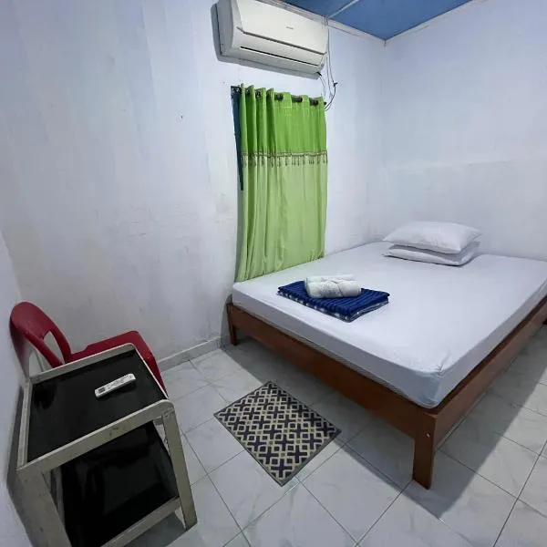 Ipoeng Rest Bed & Breakfast, hotel ve městě Gorontalo