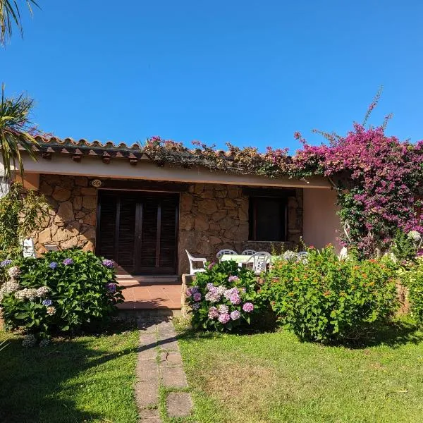 San Teodoro Beach Villa 86b、サン・テオドーロのホテル