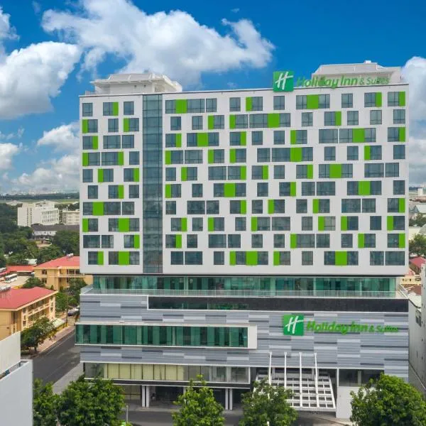Holiday Inn & Suites Saigon Airport by IHG, hotel v Ho Či Minově městě