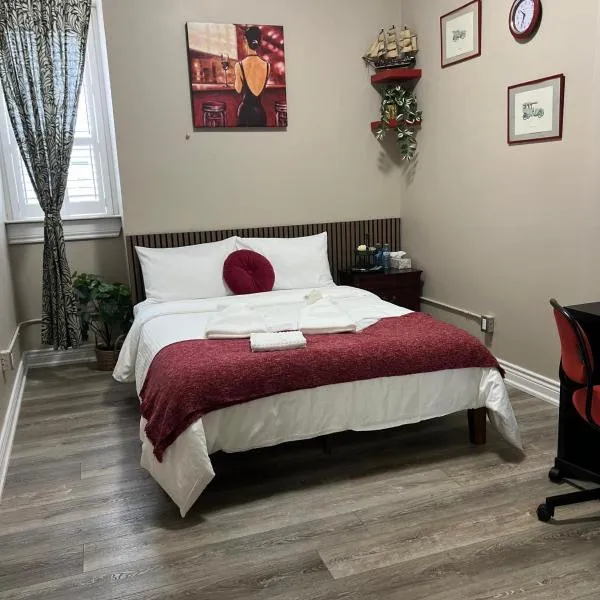 Downtown Private Room Central Location, hotel in Toronto