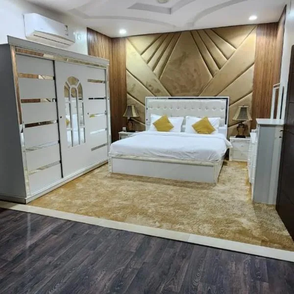 مؤسسة مقهي حلا ثلاثه لتقديم المشروبات, hotel a Al Qurayyat