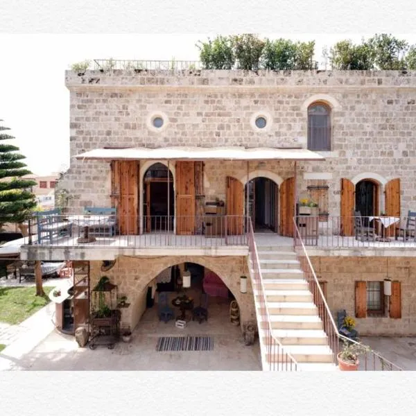 Beit Faris Wa Lucia Guesthouse Byblos, hotel a Jbeil
