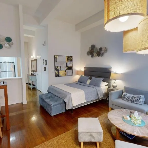 Nomad stylish studio in NYC, hotel v destinaci New York