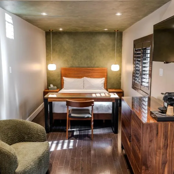 Self Check-In Boutique Hotel - Quartier latin - Room 103, hotel in Montreal
