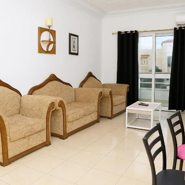 Walking distance from historical medina, hotel v destinaci Kairouan
