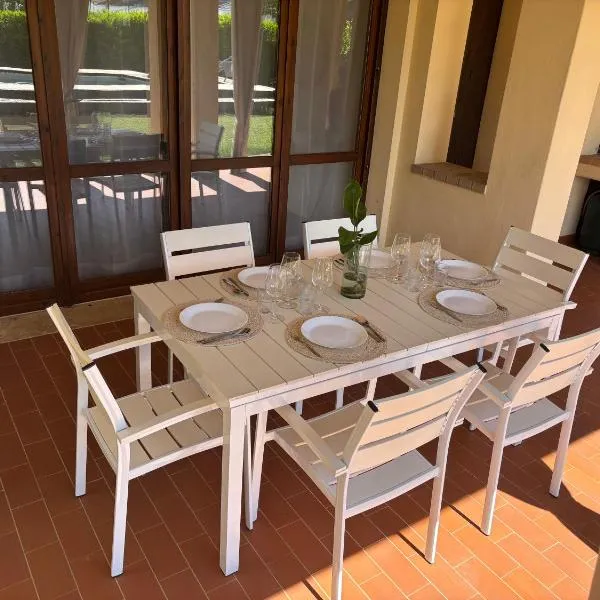 Villa Claudia、パデンゲ・スル・ガルダのホテル