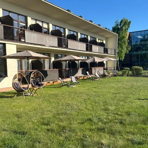 KAMERALNY przy promenadzie - pokoje、ハジコビのホテル