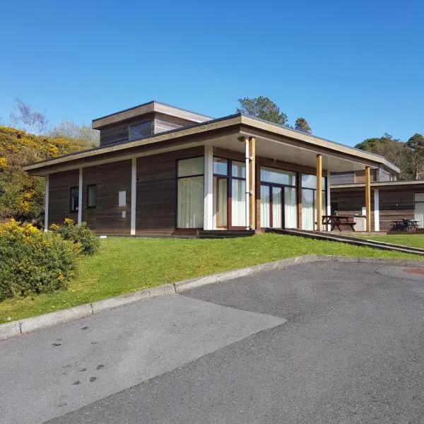 Woodlands Lodges Mulranny, hotel in Mulranny