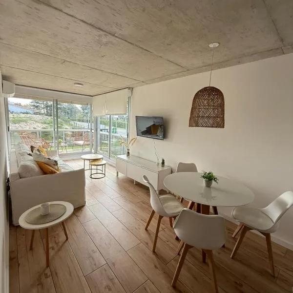 Apartamento en la Parada 18 de la Mansa - Edificio Mansa Inn I Residence，位于埃斯特角城的酒店