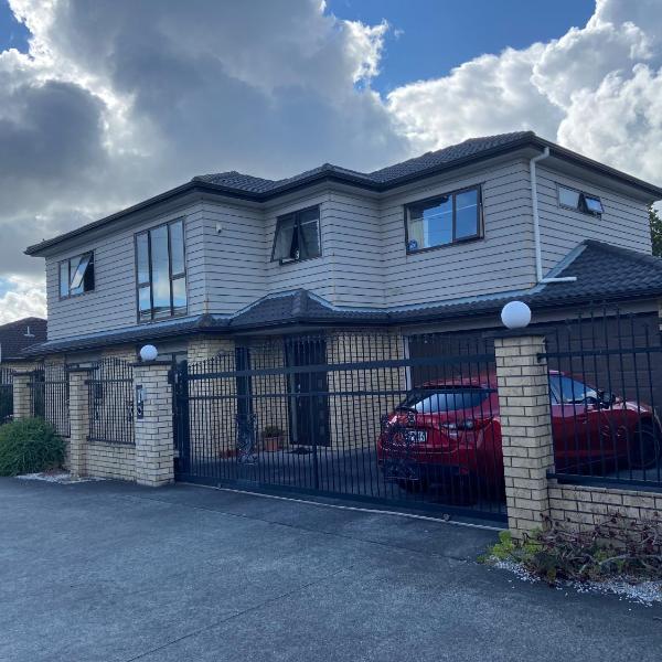Self Contained Room in Hillsborough, Auckland