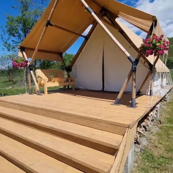 Veselia Glamping, hotel em Valea Drăganului