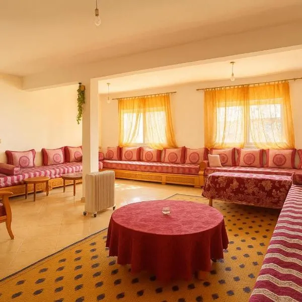 Vittel Ifrane Large and Beautiful Apartment, hotel in Ifrane