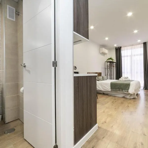 Deluxe III - Ferga Suites, hotel en Madrid