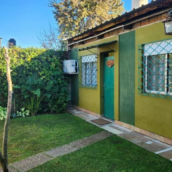 Casa 2 ambientes con jardín y garage, hotel v destinaci Gualeguaychú