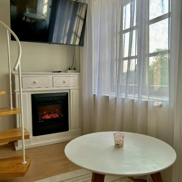 Pargi katusekorter, hotel in Kuressaare