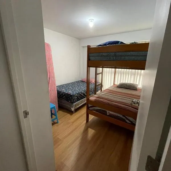 Habitación privada dentro de dpto tipo roomie，位于利马的酒店