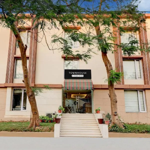 Super Townhouse T Block Sector 24, hotell sihtkohas Gurugram