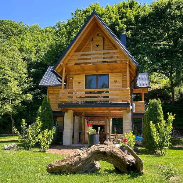 Riverside Cabin Pisak，位于库伦瓦库夫的酒店