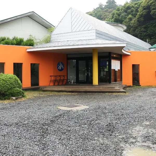 Ryokan Kamomeso, Hotel in Sado