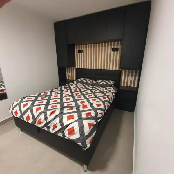 440 דירת נופש מושלמת לזוג，位于巴特亚姆的酒店